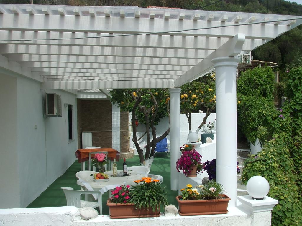 Agathi Beach House Agios Gordios  Dış mekan fotoğraf